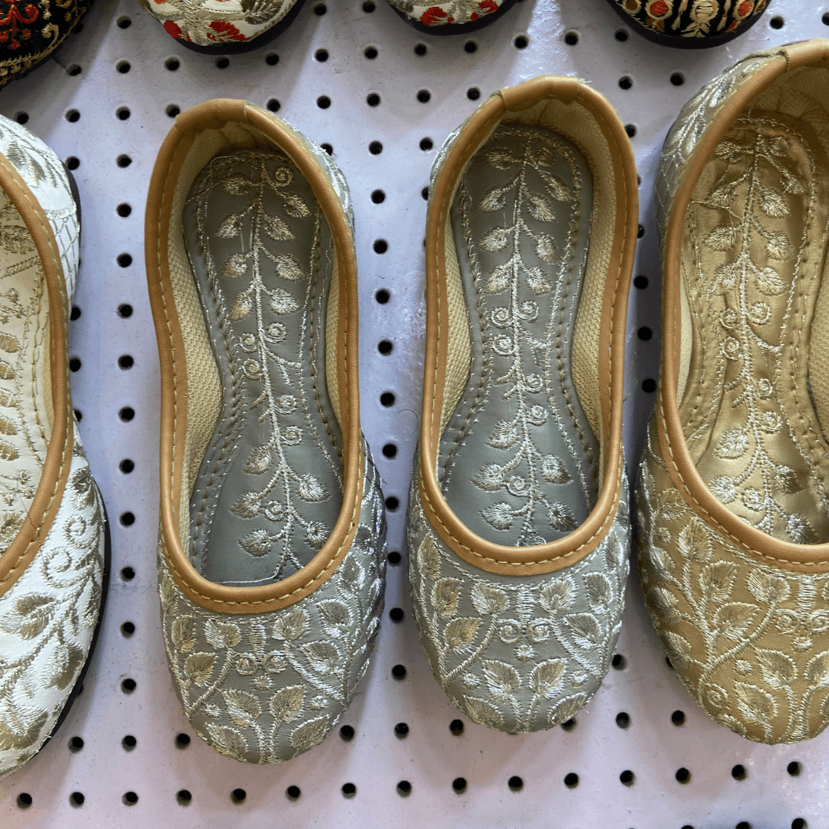 Printed Leather Juttis V